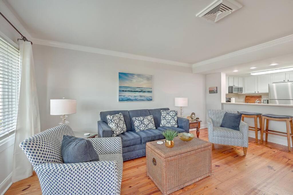 Apartment New Listing! Port O' Call E203-luxury Ocean View!