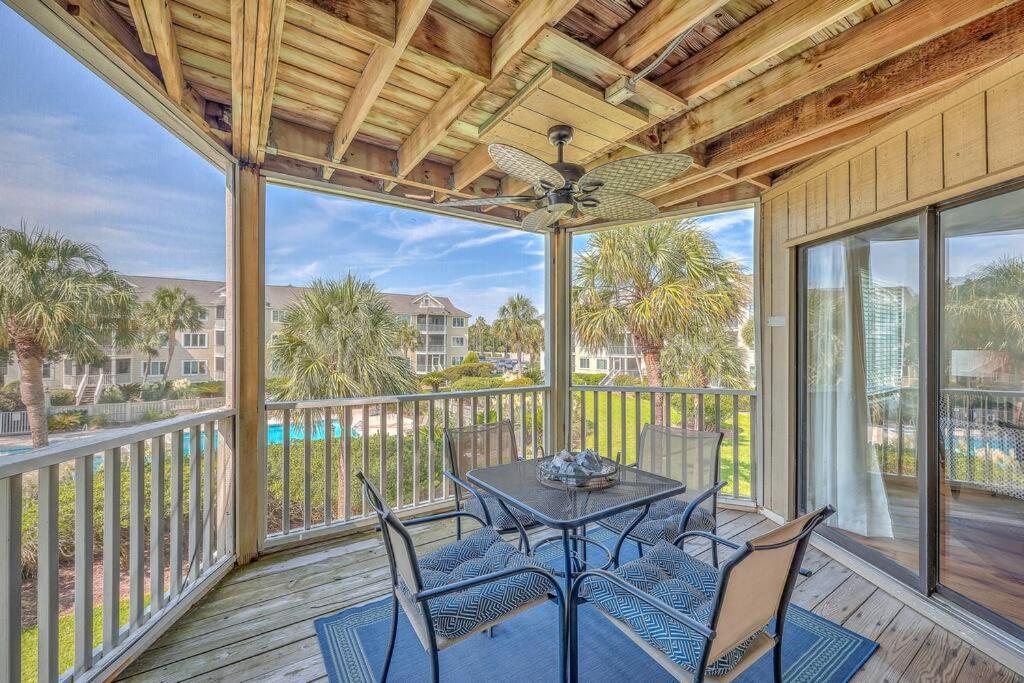 New Listing! Port O' Call E203-luxury Ocean View! * Isle of Palms