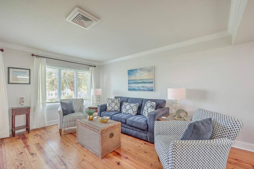 Apartment New Listing! Port O' Call E203-luxury Ocean View!