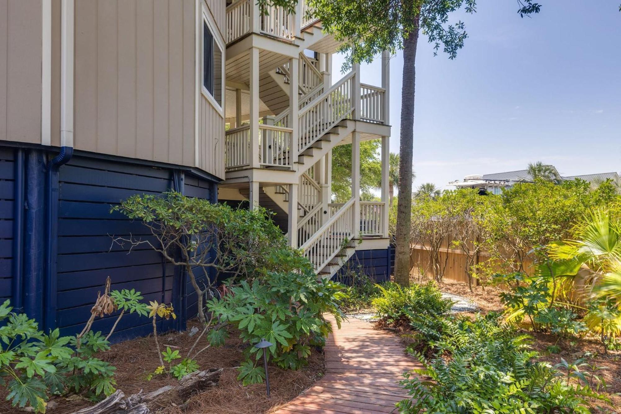 Private Pool Putting Steps To Paradise On Palm Isle of Palms