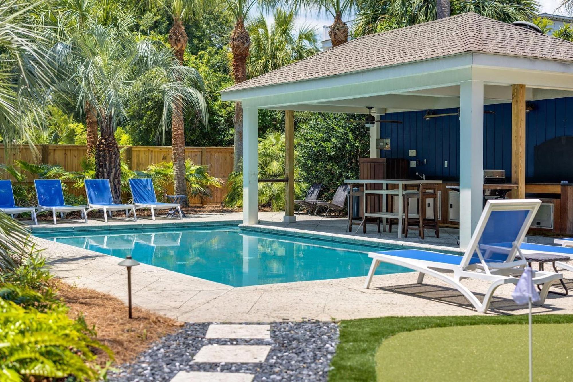 Private Pool Putting Steps To Paradise On Palm Isle of Palms