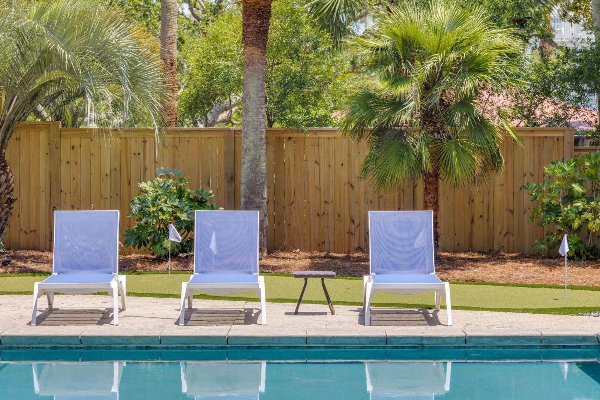 Holiday home Private Pool Putting Steps To Paradise On Palm