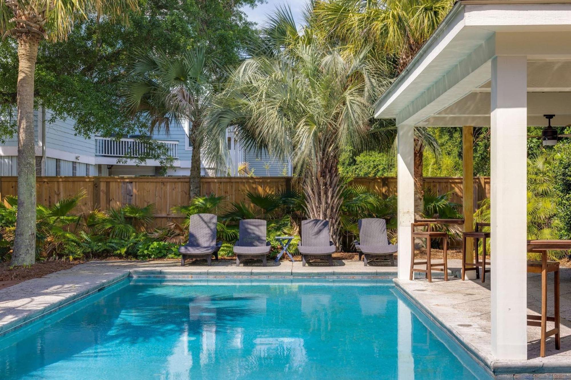 Holiday home Private Pool Putting Steps To Paradise On Palm Isle of Palms