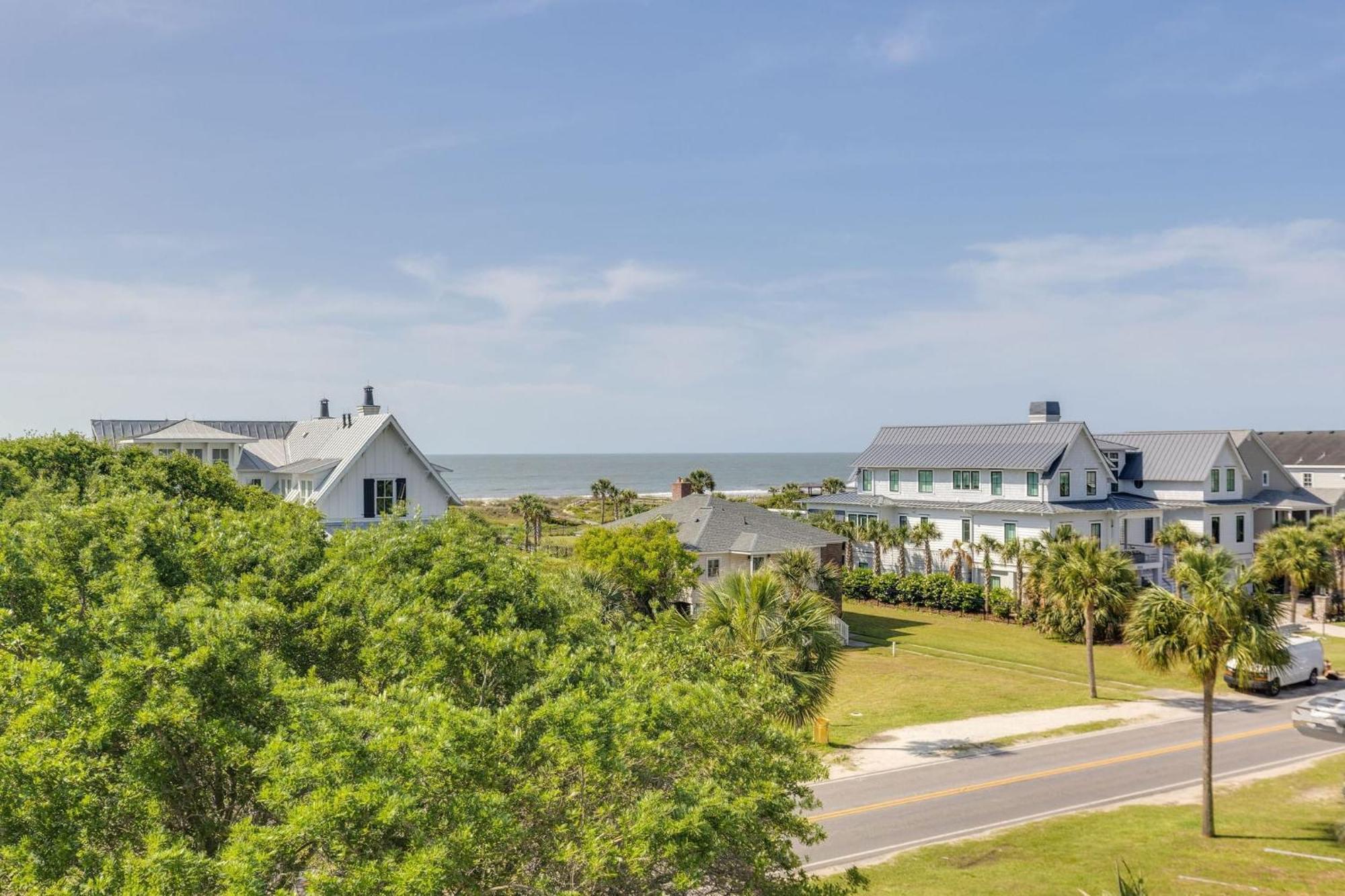 Private Pool Putting Steps To Paradise On Palm * Isle of Palms