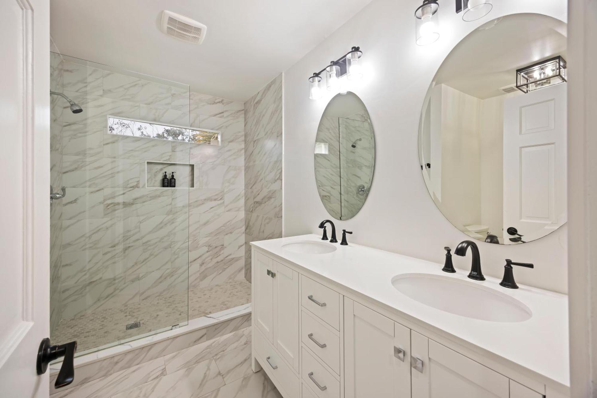 31 Beachwood West