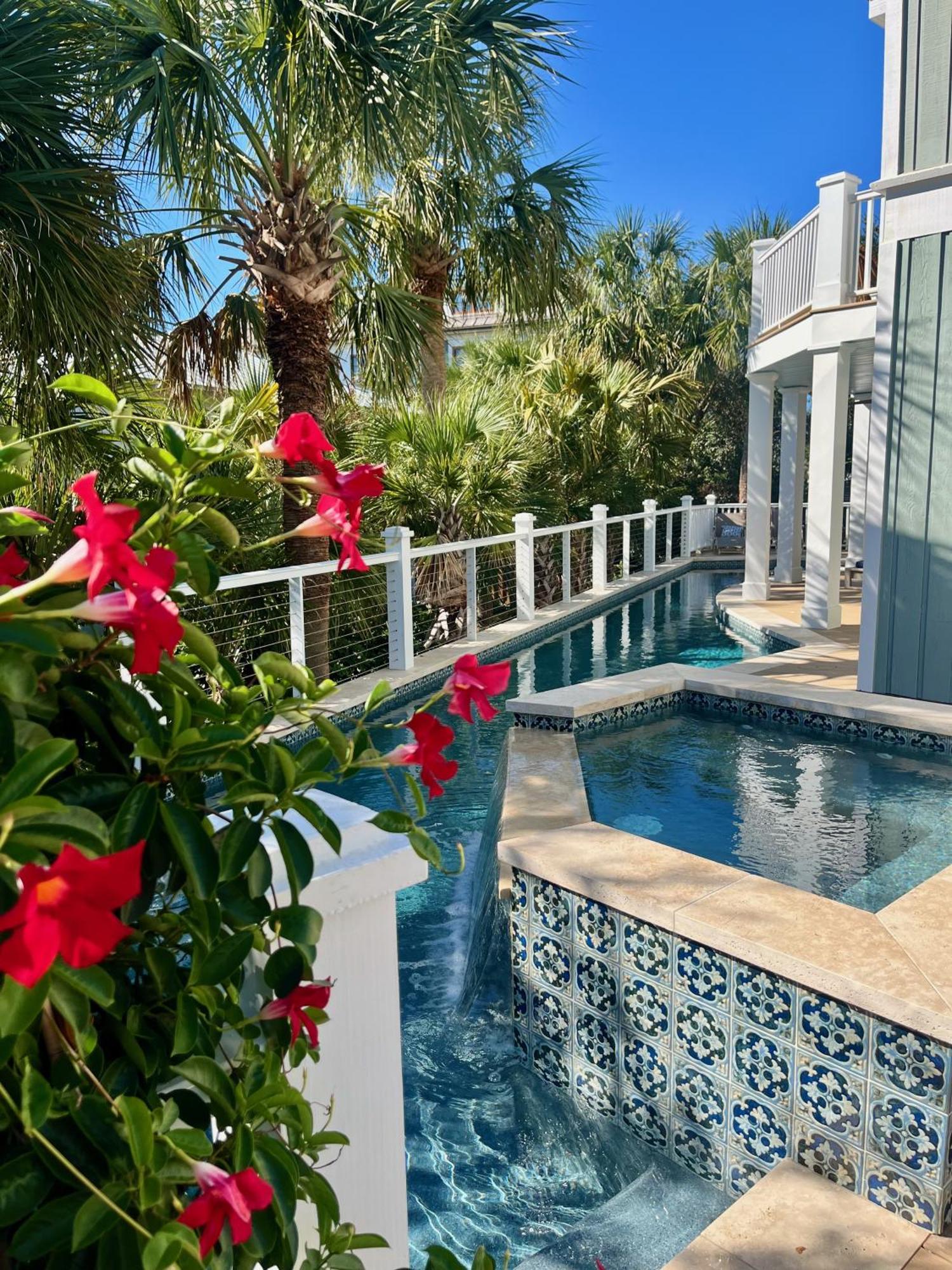 Holiday home Stunning 6 Bed, 6 Bath View With Pool & Jacuzzi, 2 Min Walk To Ocean Isle of Palms