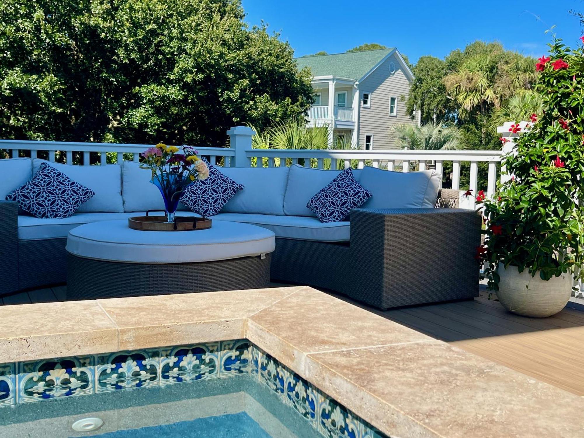 Stunning 6 Bed, 6 Bath View With Pool & Jacuzzi, 2 Min Walk To Ocean Isle of Palms