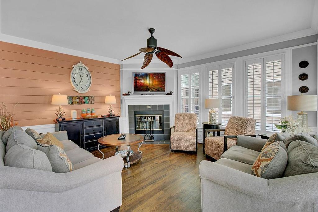 Boardwalk 113 By Wild Dunes, With Amenities *