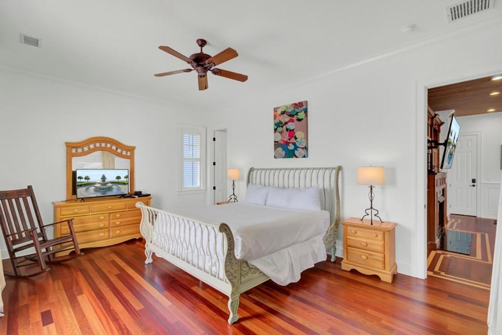 Beachwood East 19 By Wild Dunes, Ocean View Holiday home *