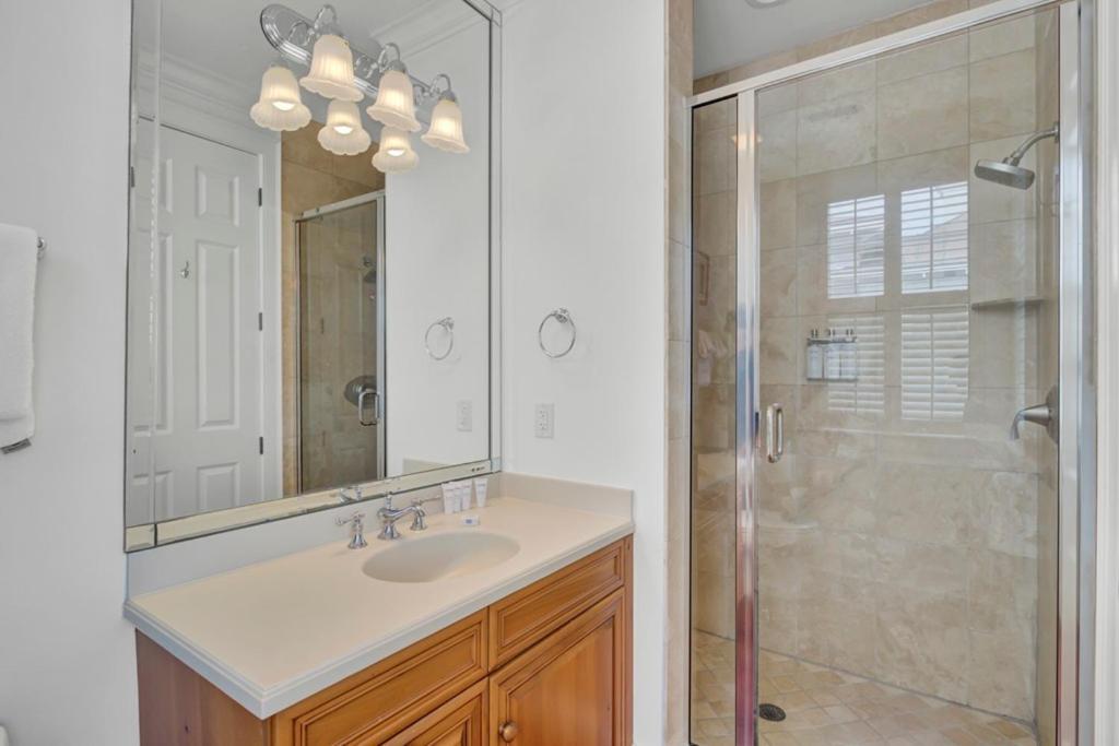Holiday home Beachwood East 19 By Wild Dunes, Ocean View *