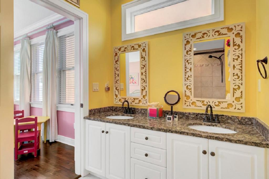 Boardwalk 114 By Wild Dunes, With Amenities Holiday home