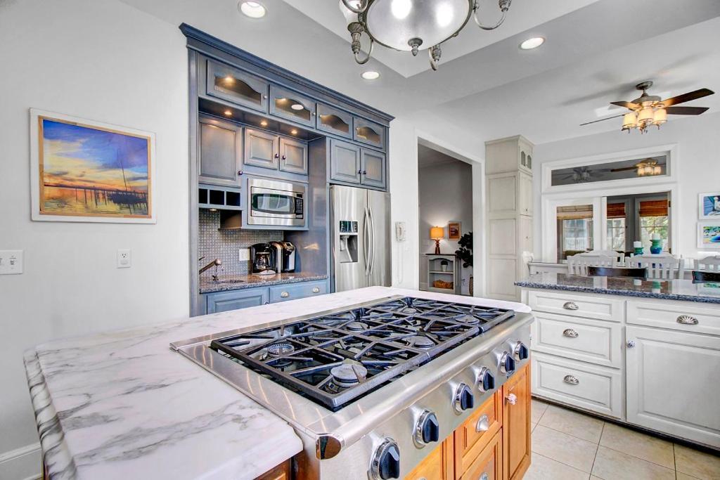 Holiday home 5 On 56th By Wild Dunes *