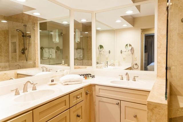 Holiday home Shipwatch 104a By Wild Dunes, Oceanfront