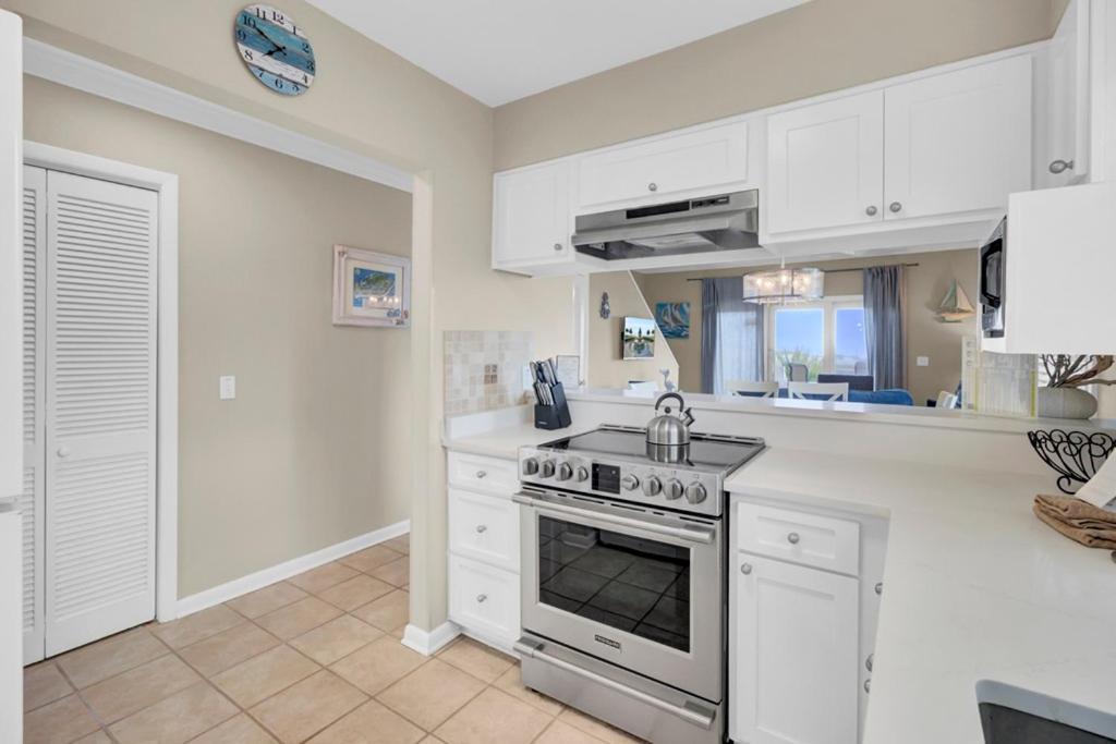 Holiday home Mariners Walk 12a By Wild Dunes, Oceanfront *