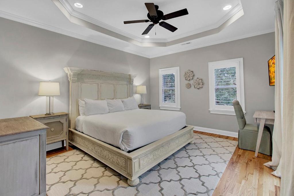 Grand Pavilion 67 By Wild Dunes, In Core