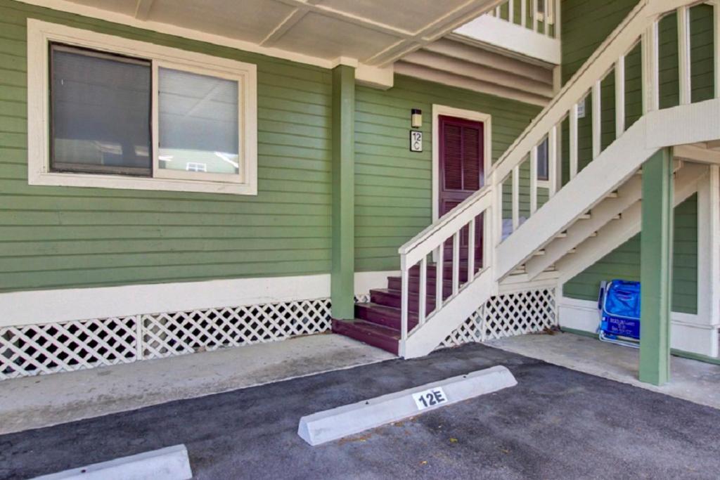 Holiday home Mariner's Walk 12c By Wild Dunes, Oceanfront *