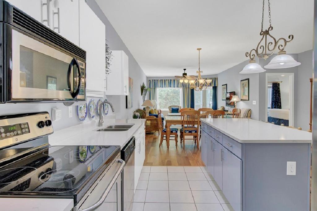 Moorings 503 By Wild Dunes, Luxury With Marina Views And Amenity Access Holiday home *