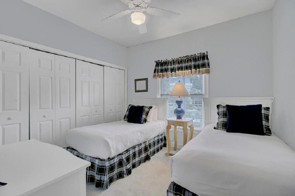 Moorings 503 By Wild Dunes, Luxury With Marina Views And Amenity Access Holiday home