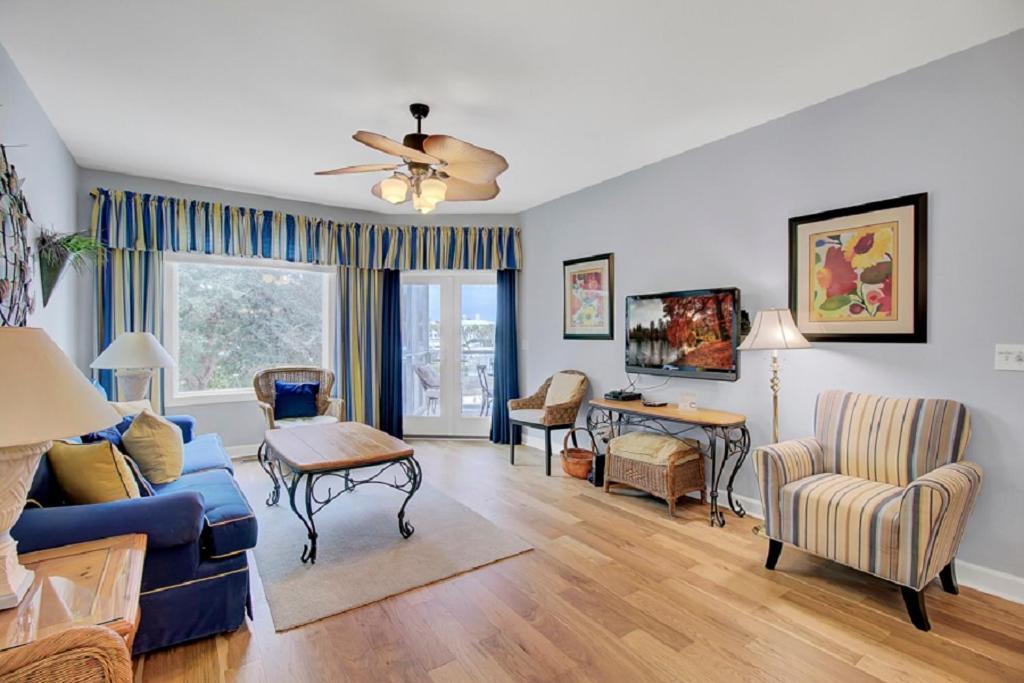 Moorings 503 By Wild Dunes, Luxury With Marina Views And Amenity Access Holiday home Isle of Palms
