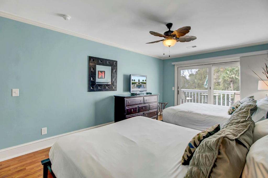 Lagoon 32 By Wild Dunes, In Core Holiday home