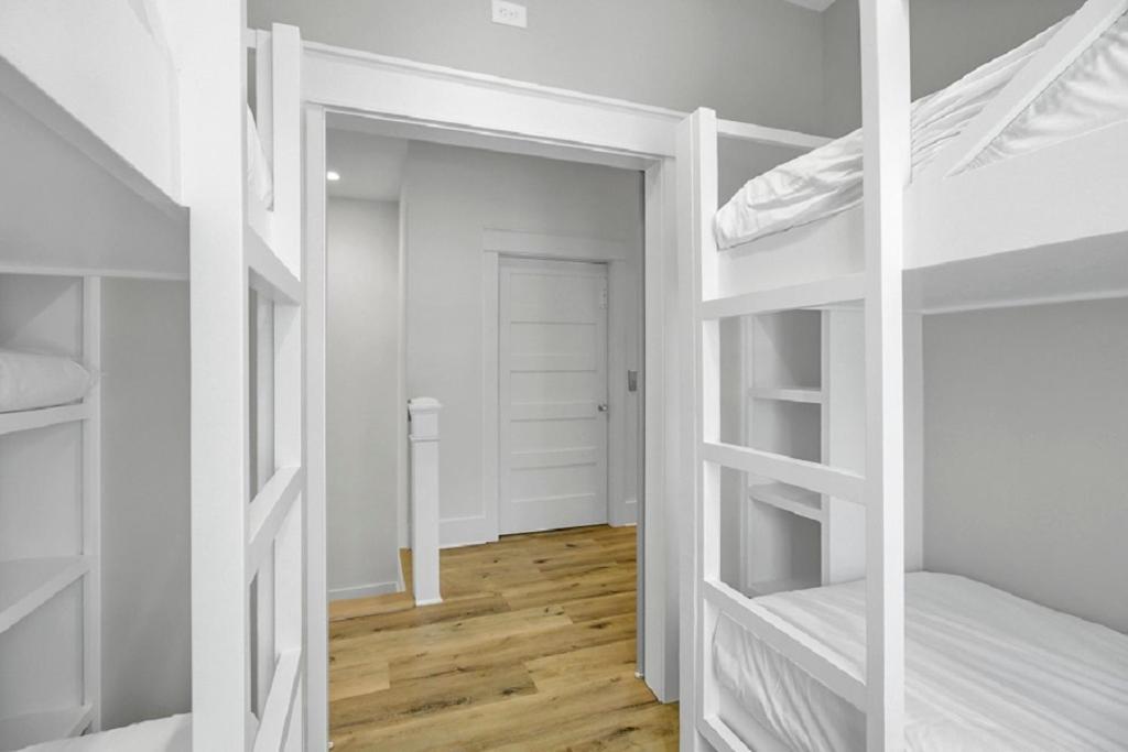 Grand Pavilion 35 By Wild Dunes, Luxury In Core With Amenity Access Holiday home
