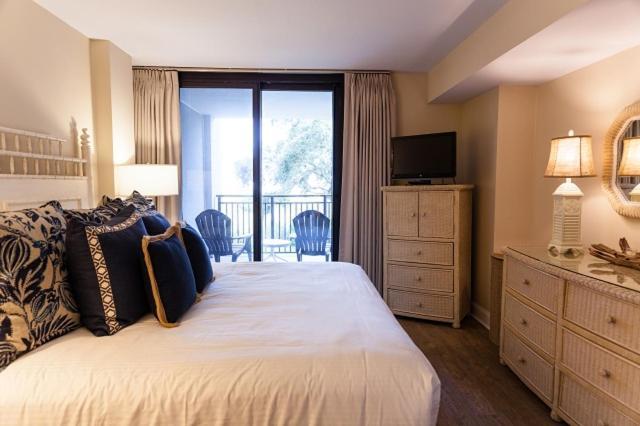 Holiday home Shipwatch 104a By Wild Dunes, Oceanfront