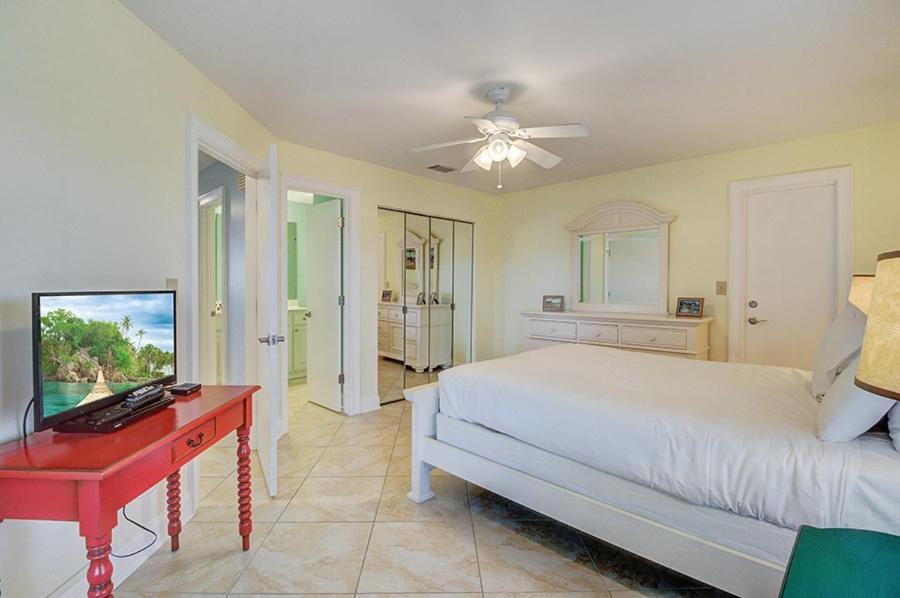 Summerhouse 305 By Wild Dunes, Oceanfront Holiday home *