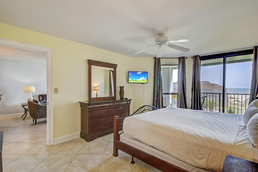 Summerhouse 305 By Wild Dunes, Oceanfront Holiday home Isle of Palms