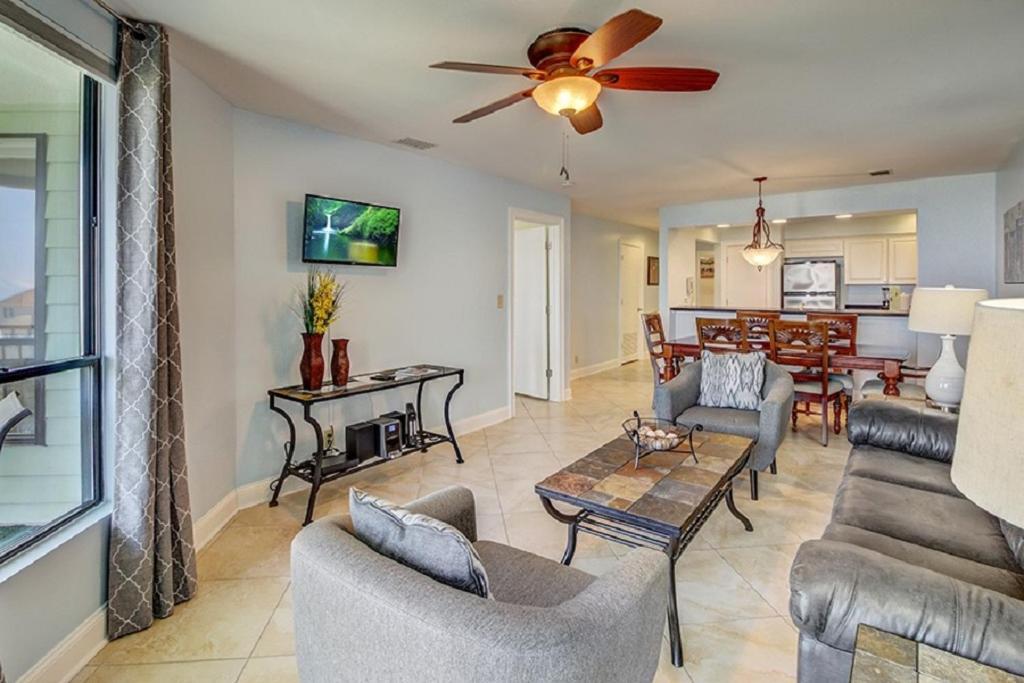 Summerhouse 305 By Wild Dunes, Oceanfront *