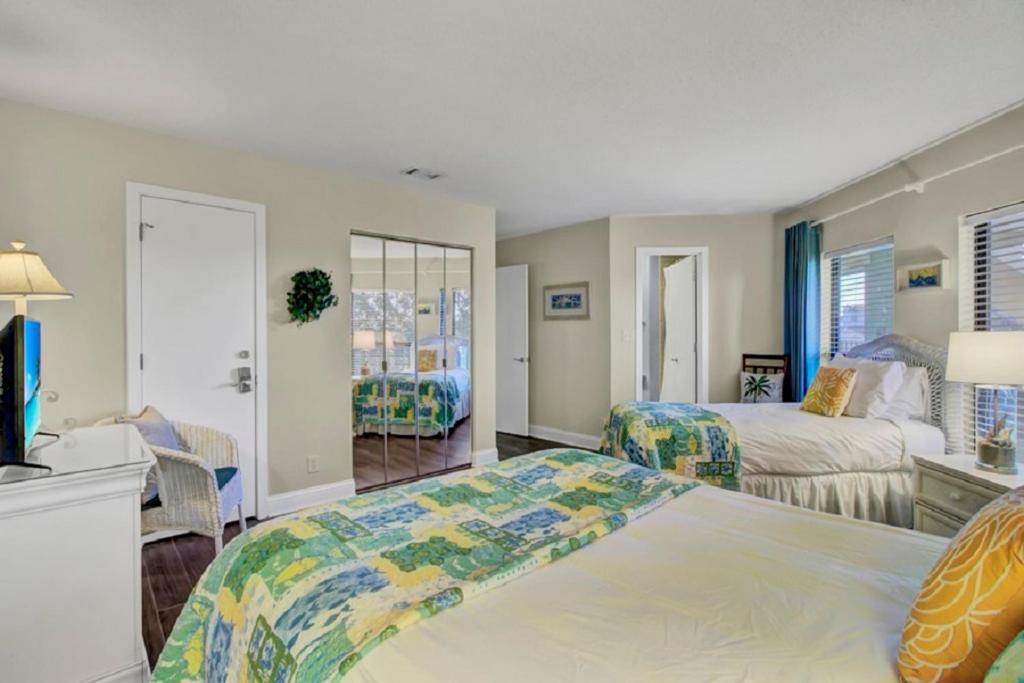Summerhouse 408 By Wild Dunes, Oceanfront Isle of Palms