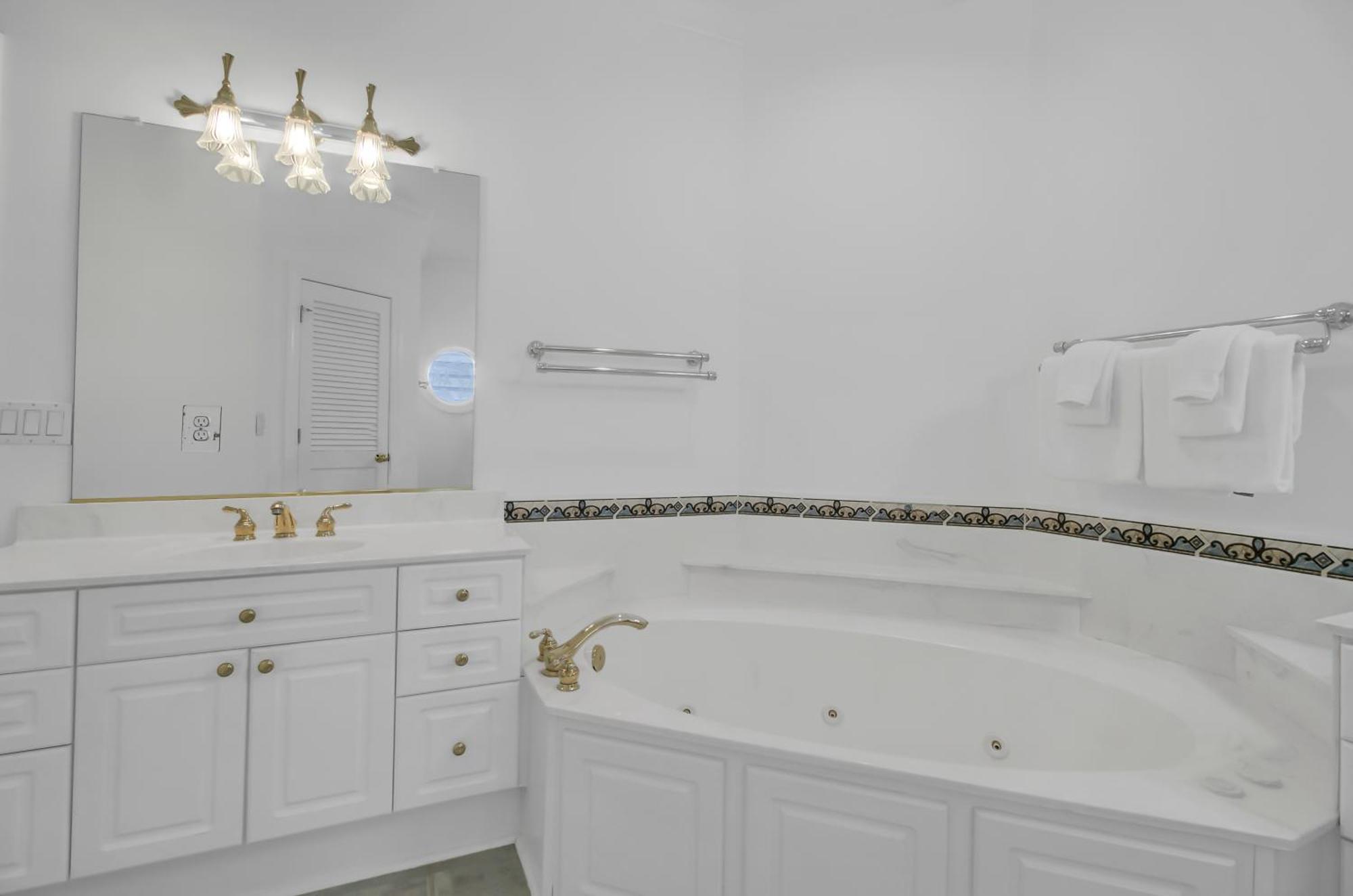 Yacht Harbor Court 30 By Wild Dunes, Marina View With Amenity Access Isle of Palms