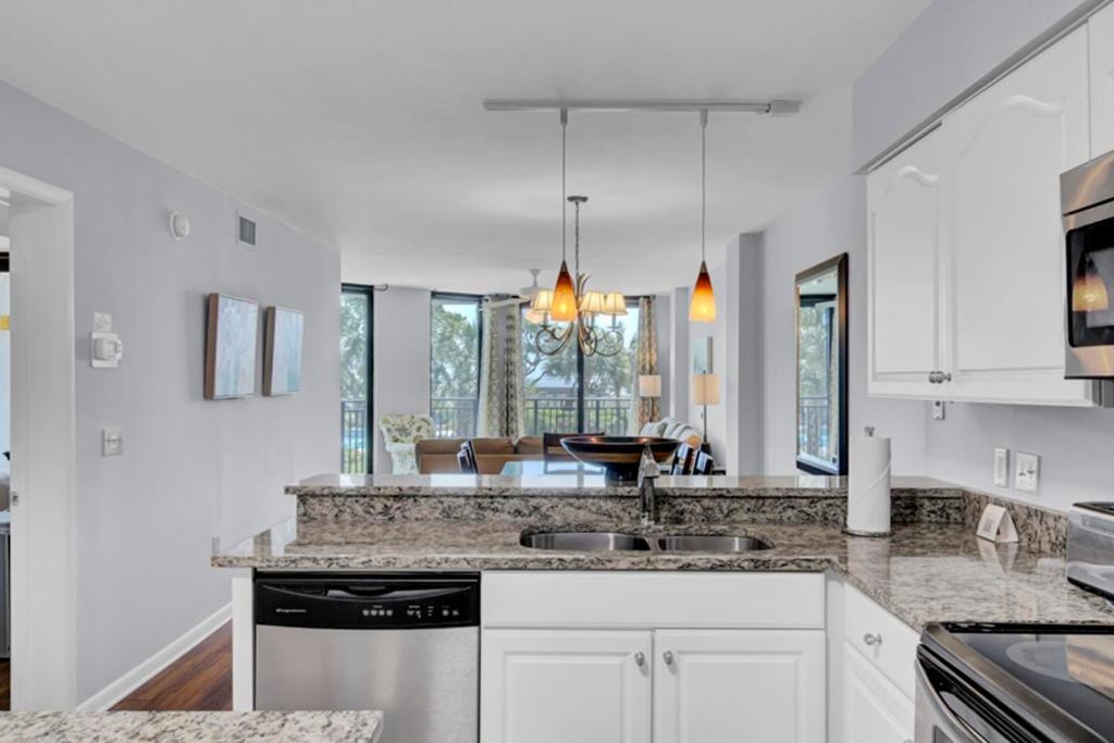 Shipwatch 110b By Wild Dunes, Ocean View