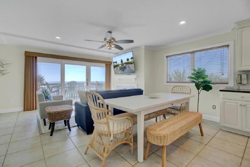 Holiday home Seagrove 2d By Wild Dunes, Oceanfront