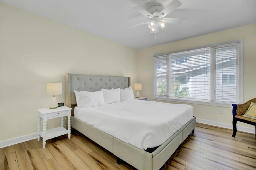 Holiday home Seagrove 2d By Wild Dunes, Oceanfront *