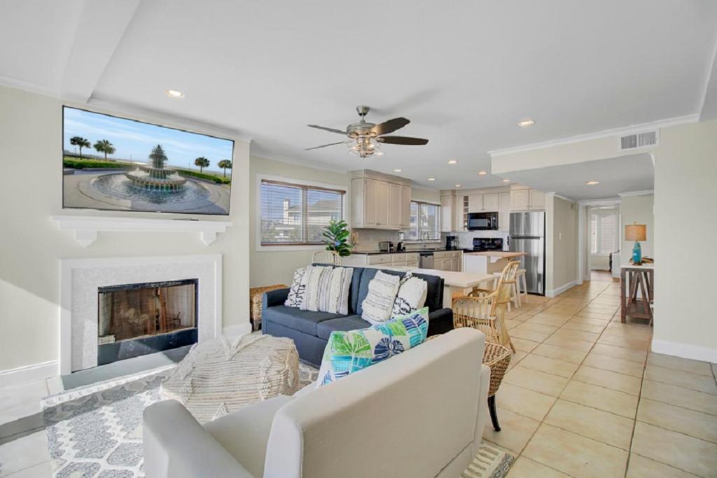 Holiday home Seagrove 2d By Wild Dunes, Oceanfront *