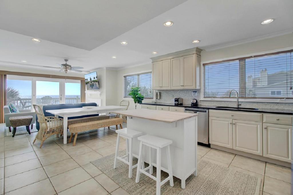 Seagrove 2d By Wild Dunes, Oceanfront Holiday home Isle of Palms