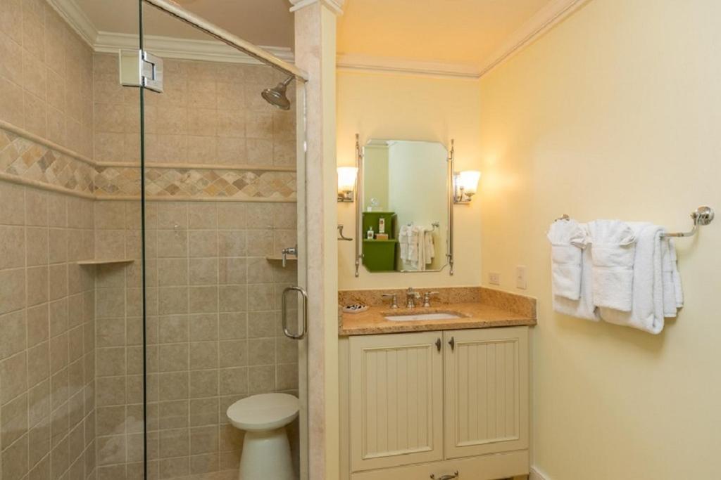 Holiday home Club 42 By Wild Dunes, Oceanfront *