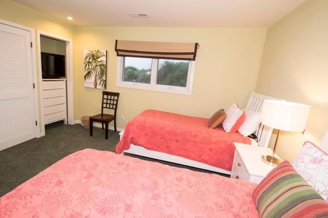Club 39 By Wild Dunes, Oceanfront Holiday home *