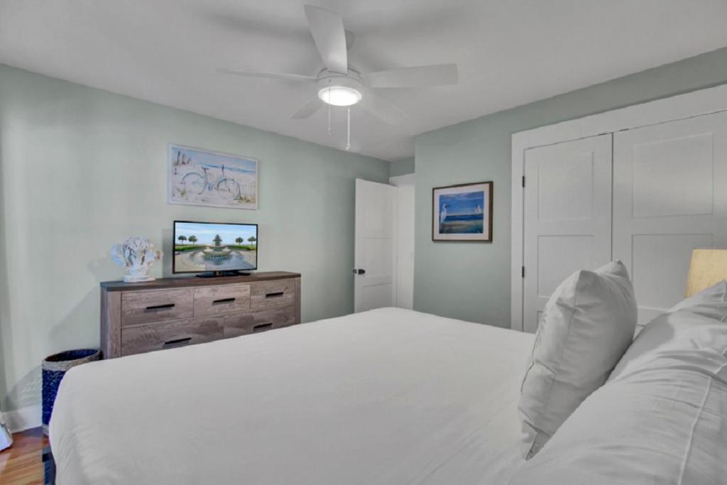 Twin Oaks 40 By Wild Dunes, In Core Holiday home