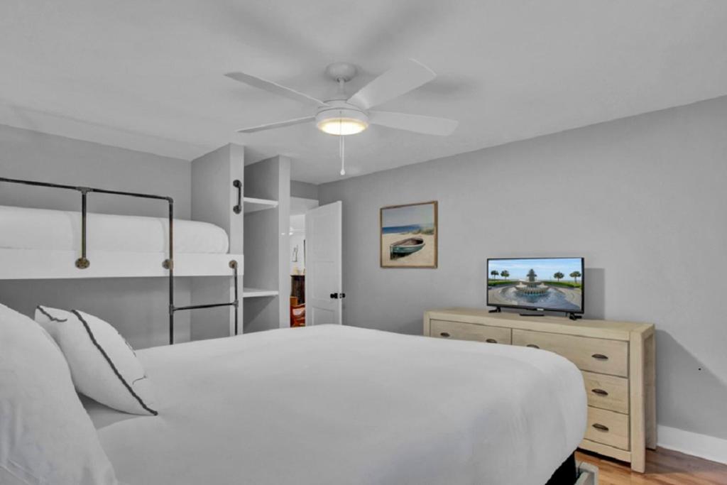 Twin Oaks 40 By Wild Dunes, In Core