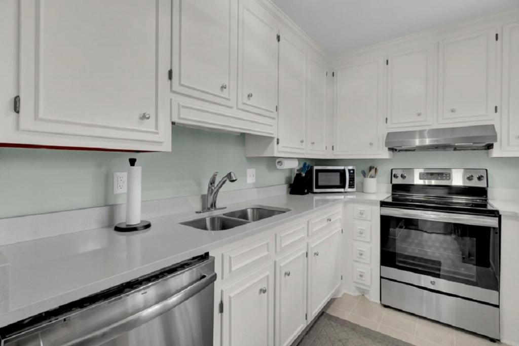 Twin Oaks 40 By Wild Dunes, In Core Holiday home Isle of Palms