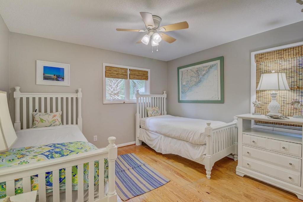 Holiday home Twin Oaks 26 By Wild Dunes, With Golf View