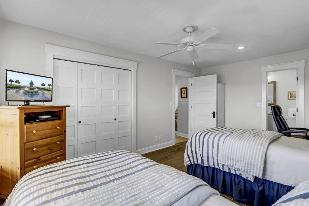 Summerhouse 511 By Wild Dunes, Oceanfront Holiday home