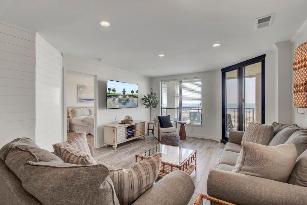 Summerhouse 301 By Wild Dunes, Oceanfront *
