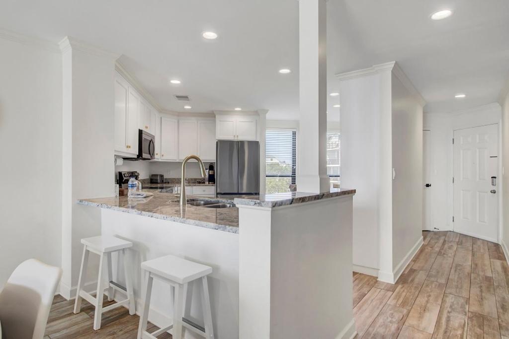 Summerhouse 301 By Wild Dunes, Oceanfront * Isle of Palms