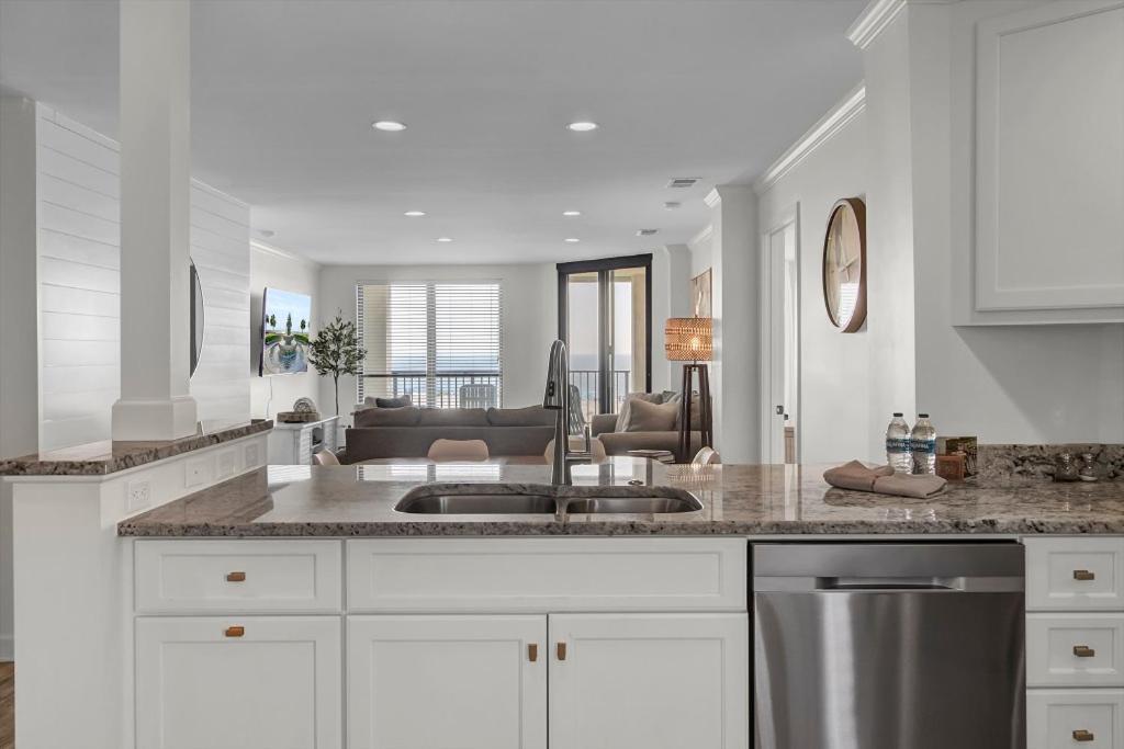 Holiday home Summerhouse 301 By Wild Dunes, Oceanfront