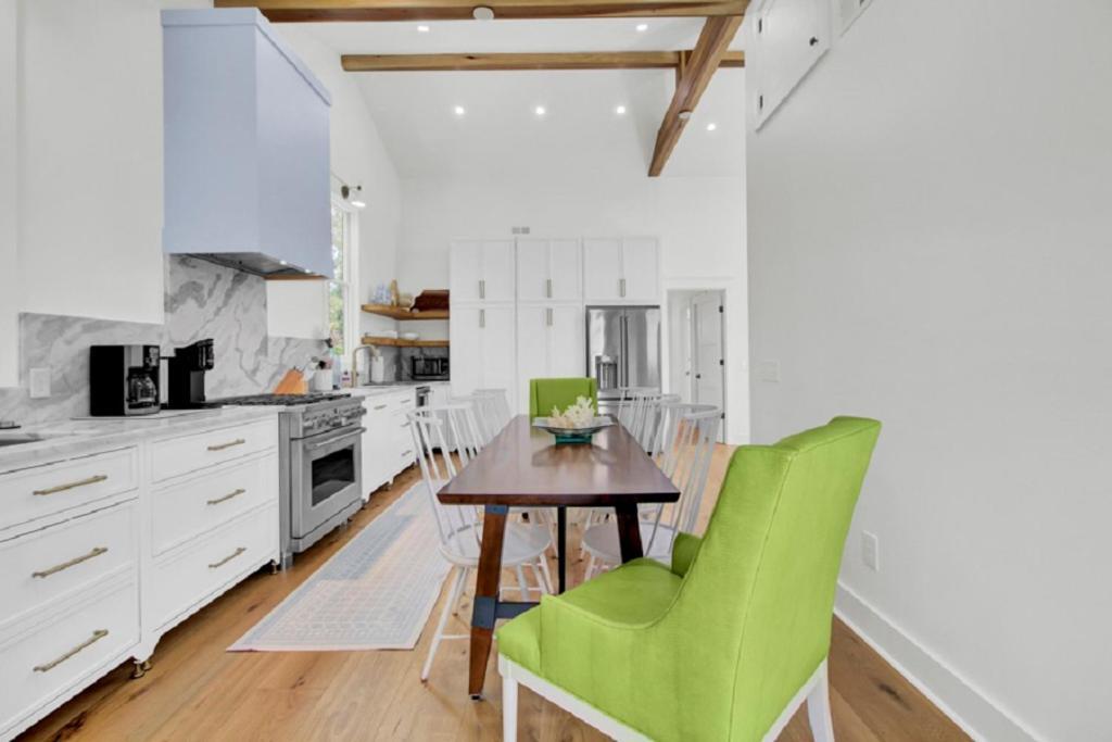 Sandcrab Court 22 By Wild Dunes, Luxury Isle of Palms