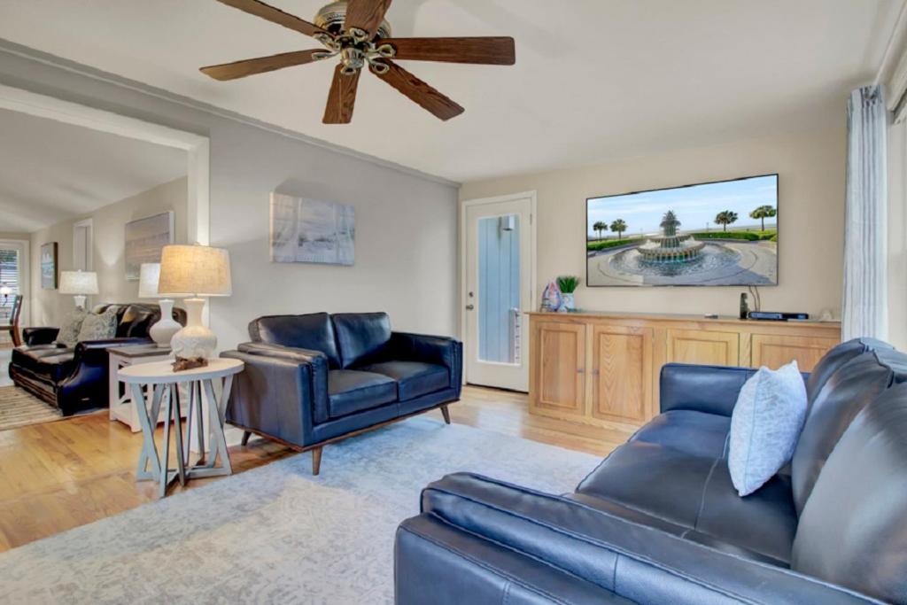 Sandcrab Court 2 By Wild Dunes, With Amenities *