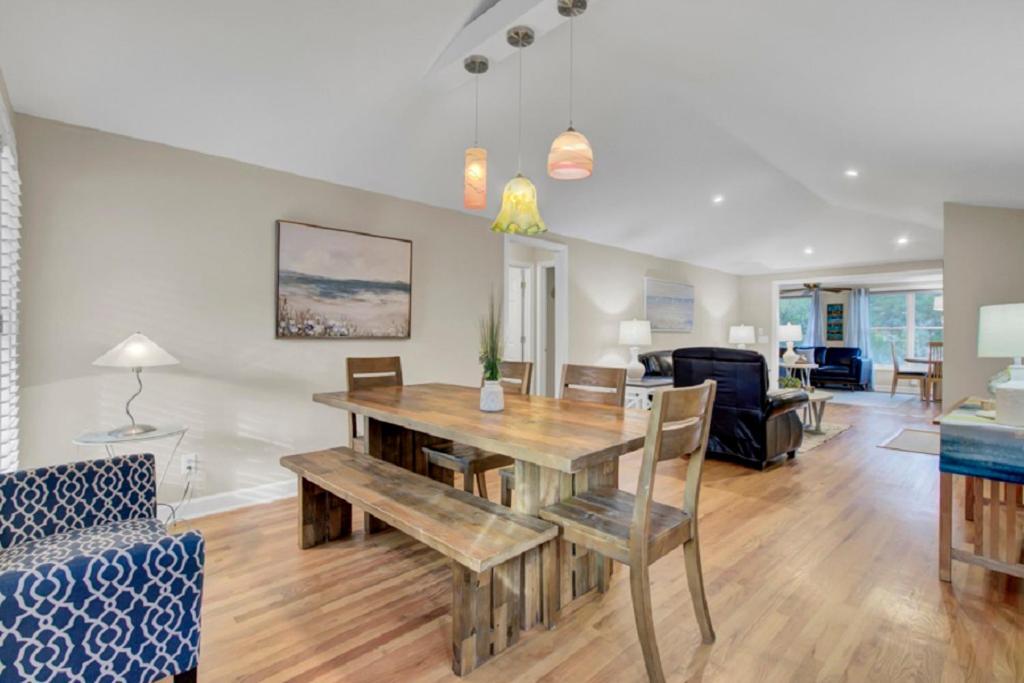 Sandcrab Court 2 By Wild Dunes, With Amenities Isle of Palms