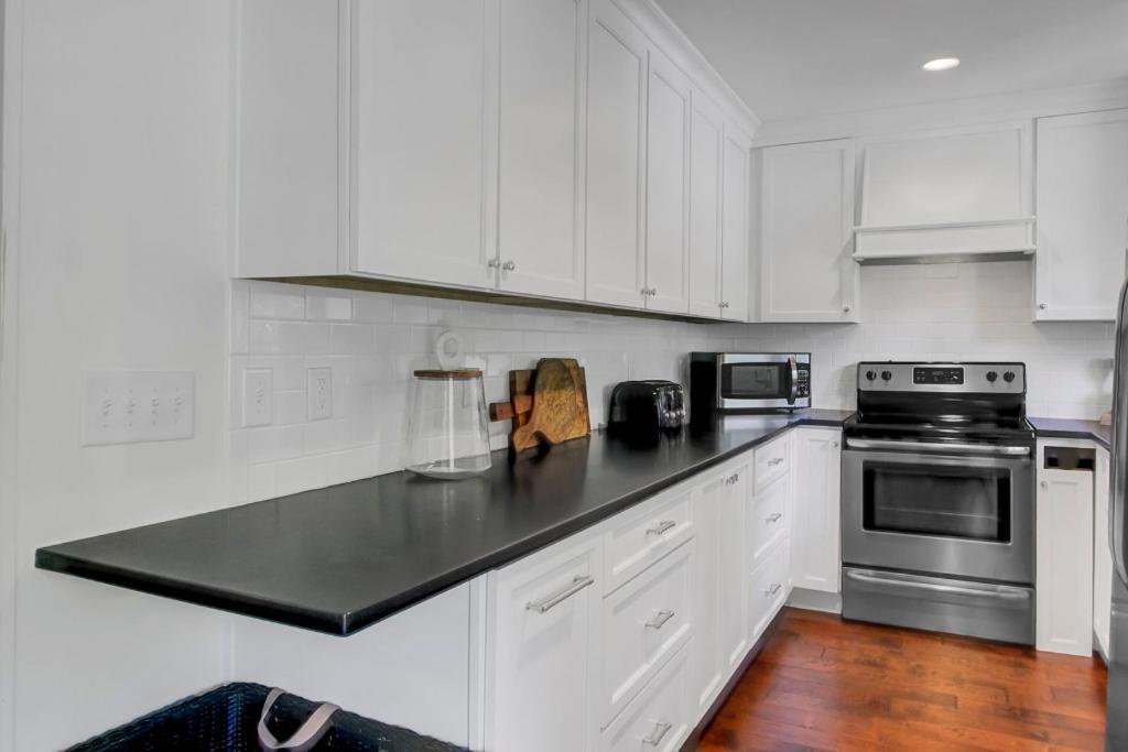 Holiday home Sandcrab Court 18 By Wild Dunes, With Amenities